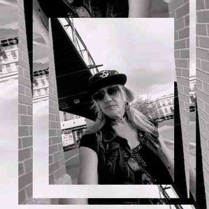 Meet your Posher, Nicole marie